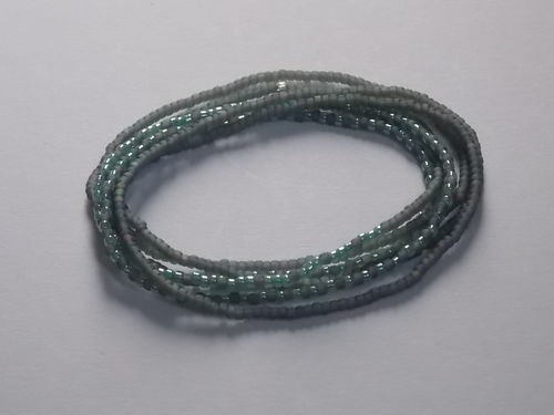 stretch bracelet with fine Glas-pearls, heart and Swarovski mintgrün greyblue