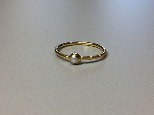 ring with pearl gold plated