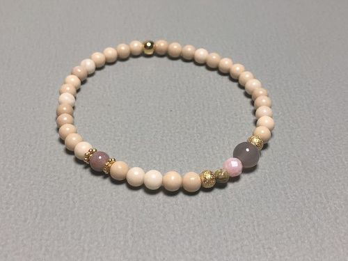 elastic bracelet mixed semistones and gold plated charms