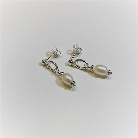 earring with pearl silver
